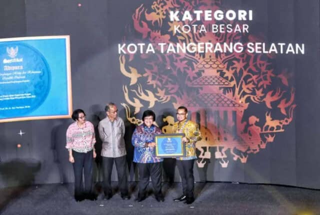 Pemkot Tangsel Raih Sertifikat Adipura 2022