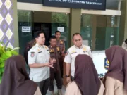 Bolos dari Sekolah, Satpol PP Kabupaten Tangerang Amankan Pelajar yang Asyik Nongkrong