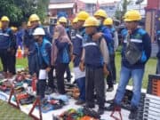 18 Mitra PLN Adakan Pengecekan Peralatan Kerja di Halaman Kantor Kecamatan Sepatan