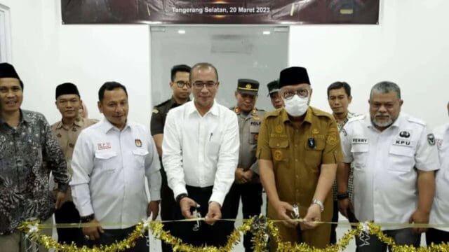 Fasilitas Bertambah, Wali Kota Benyamin Resmikan Gudang Logistik KPU