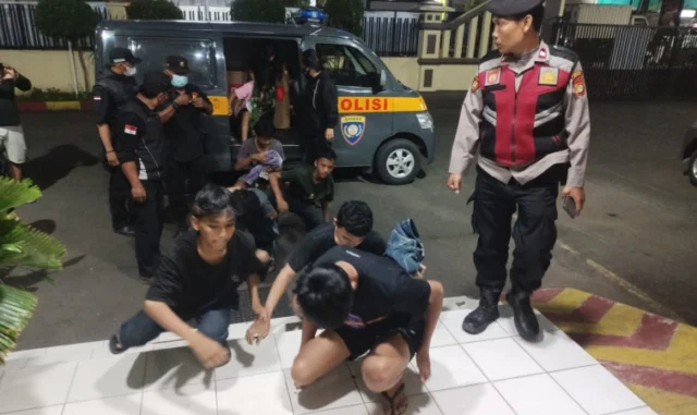 Bawa Kelewang dan Pedang, Sembilan Remaja Hendak Tawuran Ditangkap di Tangerang