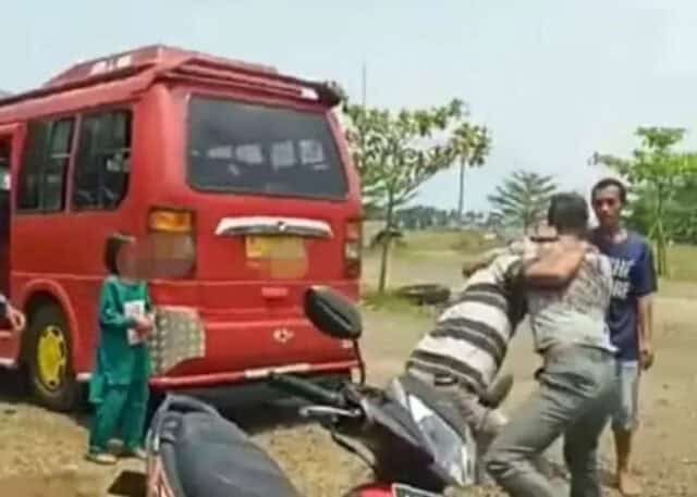 Efek Ketersinggungan Sopir dan Sopir Berantem