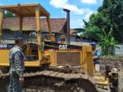 Satpol PP Kabupaten Tangerang Hentikan Pengurukan Tanah Segel 2 Alat Berat dan 10 Unit Truk