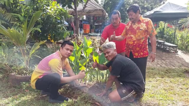 Peduli Lingkungan, "Relawan Karo Tangsel"Jaga Keindahan dan Kebersihan Alam di Destinasi Setu Parigi