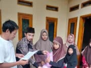Momentum Ramadhan, Kades Cipeundeuy Santunan Anak Yatim