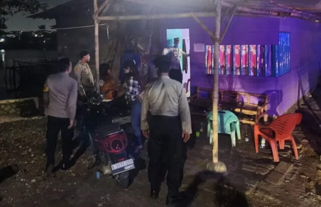 Razia Warung Remang-remang Situ Bulakan Kota Tangerang, Tiga Wanita Diangkut