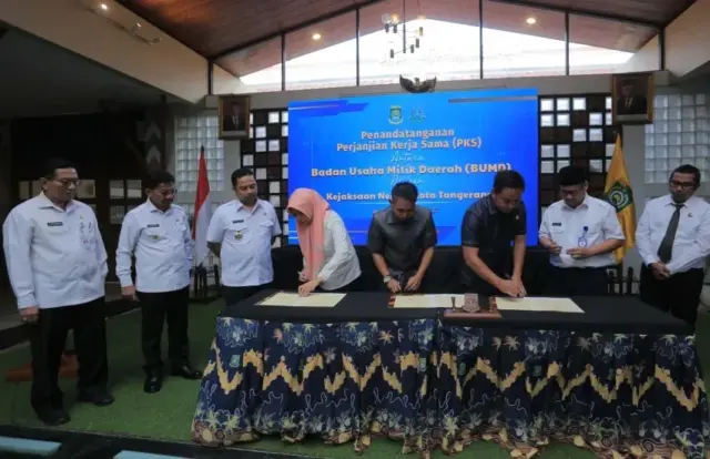 Jamin Pelayanan Terbaik, Tiga BUMD Teken Kerja Sama dengan Kejari Kota Tangerang Jamin Pelayanan Terbaik, Tiga BUMD Teken Kerja Sama dengan Kejari Kota Tangerang