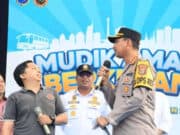 Kapolres Sapa Pemudik Gratis Kemenhub RI di Terminal Poris Plawad, Motornya Dititip di Kantor Polisi