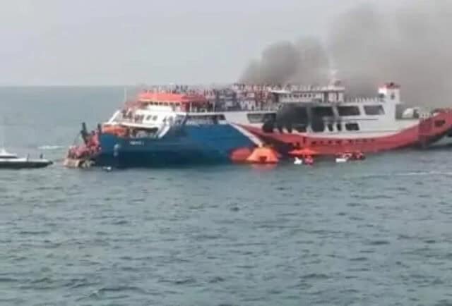 Kapal KMP Royce 1 Yang Mengalami Kebakaran Telah Padam