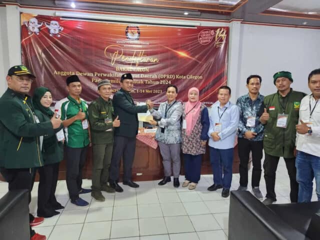 DPC PBB Kota Cilegon Menyerahkan Data Pencalonan Pemilu 2023 Sebanyak 40 Bacaleg