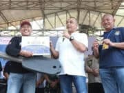 Buruh Senang Dapat Door Prize Motor dari Bupati Tangerang