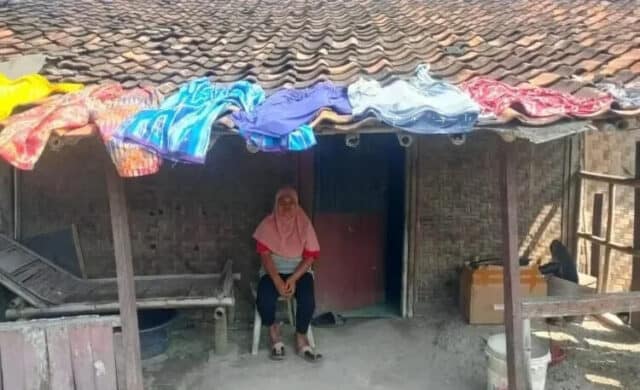 Miris! Tinggal di Rumah Berdinding Bilik, Warga Pakuhaji Ini Tak Pernah dapat Bantuan Pemerintah