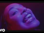 Lirik Lagu Little Things - Jorja Smith