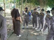 Satpol PP Edukasi Siswa yang Nongkrong pada Jam Sekolah di Puspemkab, Foto. (Istimewa)