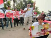 Rugi 2,89 Triliun, Janur Gelar Aksi Tuntut Bubarkan Bank Banten