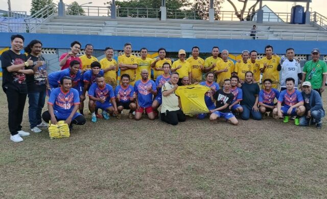 Sepak Bola Persahabatan, Pokja WHTR Vs Trafeo SRD di Stadion Mini Cipondoh