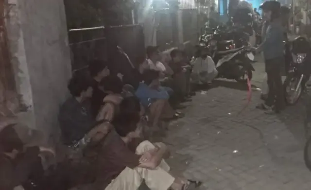 Polisi Amankan Belasan Pelajar Tergabung dalam Geng Tawuran di Kota Tangerang, Dua Sajam Disita Polisi Amankan Belasan Pelajar Tergabung dalam Geng Tawuran di Kota Tangerang, Dua Sajam Disita