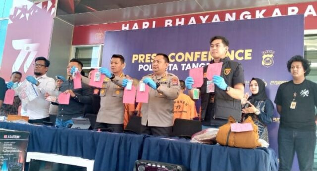 Saat konferensi Pers Polresta Tangerang Polda Banten mengamankan 4 orang terduga pelaku, Foto. Pelitabanten.com. (Istimewa).
