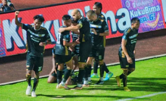 Menang 3-O Atas Persik Kediri, Dewa United Pimpin Klasemen Liga 1 BRI 2023-2024 Menang 3-O Atas Persik Kediri, Dewa United Pimpin Klasemen Liga 1 BRI 2023-2024