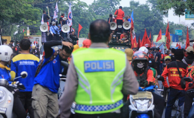 Demontrasi, 742 Polisi Kawal Massa Buruh Kota-Kabupaten Tangerang ke Jakarta