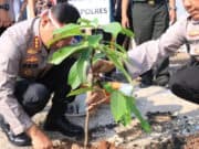 Perbaiki Kualitas Udara, Polres Metro Tangerang Kota Gerakan Tanam 1.000 Pohon