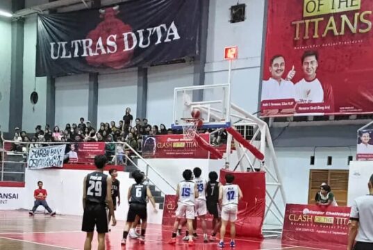 Tim Basket SMAN 2 Kota Tangerang Juara Ganjar Challenge, Clash Of The Titans 2023