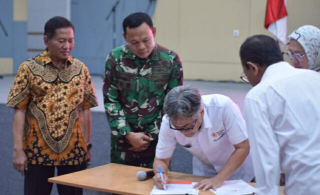 Gandeng Amway, PMI Kota Tangerang Beri Penyuluhan dan Bagikan Nutrisi Tekan Stunting