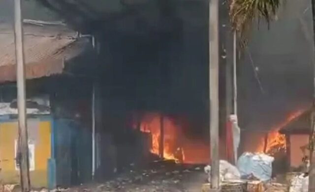 Terdengar Ledakan, TPA Rawa Kucing Kota Tangerang Kebakaran
