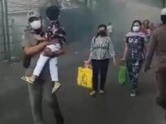 Warga Sekitar TPA Rawa Kucing Mengungsi Sementara di Kantor Kecamatan Neglasari Warga Sekitar TPA Rawa Kucing Mengungsi Sementara di Kantor Kecamatan Neglasari