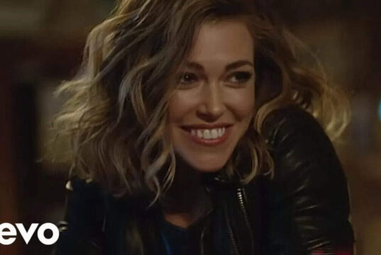 Lirik Lagu Fight Song dan Terjemahan - Rachel Platten