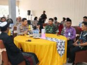 Kapolres Metro Tangerang Kota Kombes Pol Zain Dwi Nugroho dengan beberapa tokoh agama dan tokoh masyarakat di 5 kecamatan, Foto. (Istimewa)