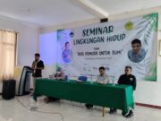 Nega Saputra, Ketua Mapalbara STISIP Banten Raya Pandeglang saat memberikan sambutan pada acara seminar lingkungan hidup.