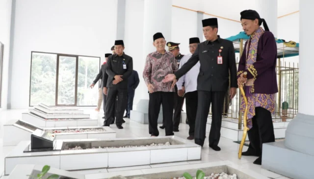 Pj Bupati Tangerang Andi Ony memimpin upacara bendera peringatan Hari Pahlawan 2023,Foto.(Istimewa)