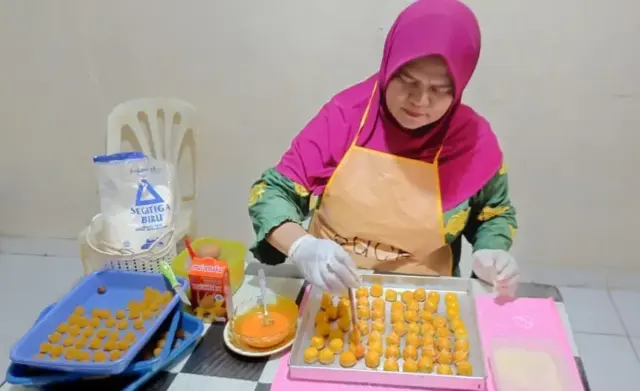 Rezeki Jelang Nataru, Produsen Kue Kering di Kota Tangerang Alami Lonjakan Pemesanan Rezeki Jelang Nataru, Produsen Kue Kering di Kota Tangerang Alami Lonjakan Pemesanan