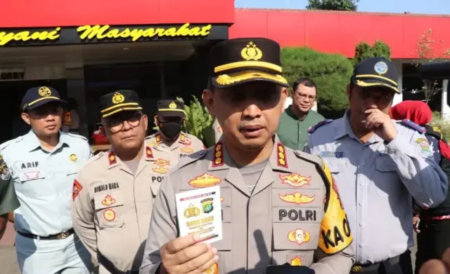 Netralitas Pemilu 2024, Polisi di Kota Tangerang Kota Dibekali Buku Saku Netralitas Pemilu 2024, Polisi di Kota Tangerang Kota Dibekali Buku Saku