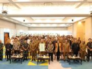 Bersama Kantah Tangsel, Benyamin Serahkan Puluhan Sertipikat Tanah Milik Warga
