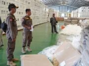 Satpol PP Kabupaten Tangerang melakukan pengawalan dan pengamanan logistik serta sarana dan prasarana pemilihan umum pemilu, Foto. (Istimewa)