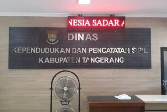 Keluhkan Layanan Disdukcapil Kab Tangerang, Netizen Mulai Ramai Mention Presiden dan Wapres Terpilih Prabowo-Gibran Keluhkan Layanan Disdukcapil Kab Tangerang, Netizen Mulai Ramai Mention Presiden dan Wapres Terpilih Prabowo-Gibran