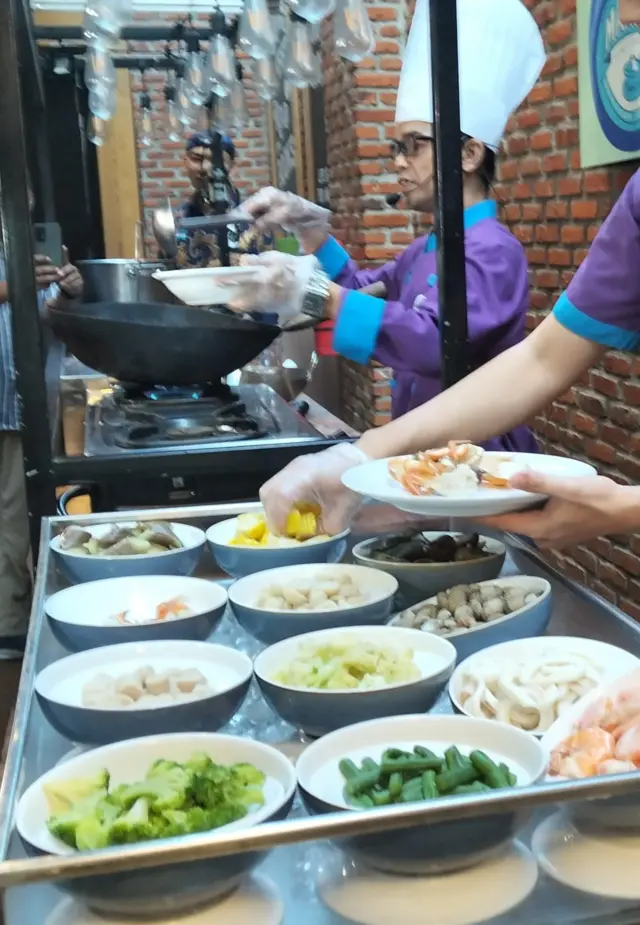 Sambut HUT Kemerdekaan, Fame Hotel Gading Serpong Launching “Fantastic Famous Food” di Bulan Agustus Sambut HUT Kemerdekaan, Fame Hotel Gading Serpong Launching “Fantastic Famous Food” di Bulan Agustus