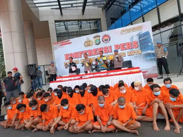 Luar Biasa! Polres Metro Tangerang Kota Berhasil Tangkap 50 Pelaku Curanmor Kombes Pol.Zain Dwi Nugraha di Konferensi Pers yang digelar dihalaman Mapolres Tangerang Kota, Foto. (Istimewa)