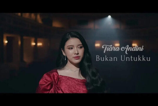 Lirik Lagu Bukan Untukku – Tiara Andini Lirik Lagu Bukan Untukku - Tiara Andini