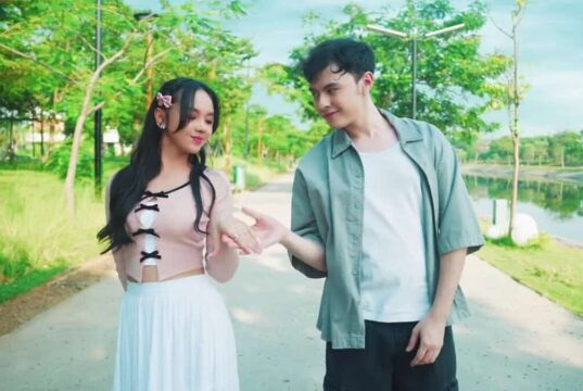 Lirik Lagu Malu Malu Tapi Nyaman – Lyodra Ginting Lirik Lagu Malu Malu Tapi Nyaman - Lyodra Ginting