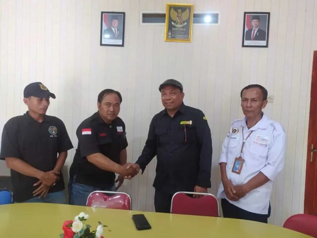 Deni Ismayadi di daulat menjadi ketua SMSI Kabupaten Lebak, pada Kamis (19/12/2024).