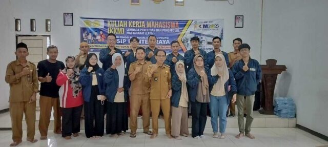 Pemerintah Desa Cibaliung menyambut kedatangan para Mahasiswa Kelompok 7 KKM STISIP Banten Raya, pada Selasa (14/01/2025).