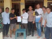 TNI-Polri dan Kepala desa Lemo menyelesaikan konflik yang terjadi, Foto (Istimewa)