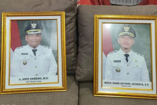 Tim Aspirasi MHJB Nyatakan File Foto Bupati dan Wakil Bupati Lebak Belum Ditetapkan, Ada Oknum yang Memanfaatkan Foto Bupati dan Wakil Bupati Lebak yang di edit tanpa seizin Bupati, pada Minggu (16/03/2025).