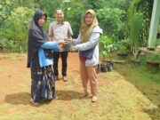 HIPKA Lebak gandeng Penyuluh Pertanian dan Fatayat NU Kecamatan Cijaku tanam pohon nangka gori, pada Selasa (22/04/2025).