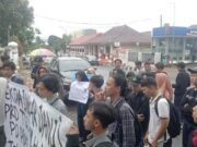 BEM STISIP Banten Raya Kawal Kasus Pembuangan Sampah, pada Rabu (23/04/2025).