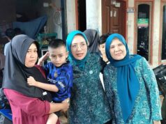Ketua Pembina Posyandu Lebak Beserta Jajaran Pengurus Kunjungi Desa Citorek Timur, Sosialisasi Pentingnya Posyandu Ketua Pembina Posyandu Kabupaten Lebak dan Wakil Ketua Pembina Posyandu Kabupaten Lebak mensosialisasikan pentingnya Posyandu, pada Minggu (20/04/2025).
