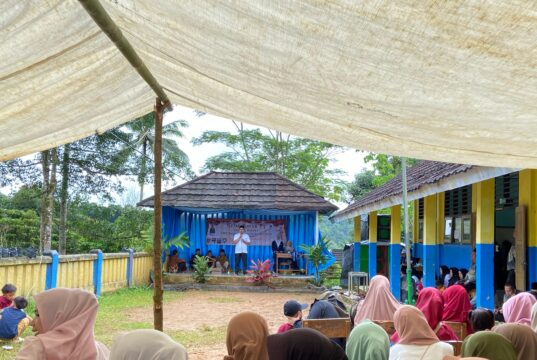 Pelepasan Kelas IX dan Kenaikan Kelas SMPN Satap 3 Cirinteun, Dadun: Raihlah Cita-Cita Setinggi Mungkin Pelepasan Kelas IX dan Kenaikan Kelas SMPN Satap 3 Cirinteun, Dadun: Raihlah Cita-Cita Setinggi Mungkin